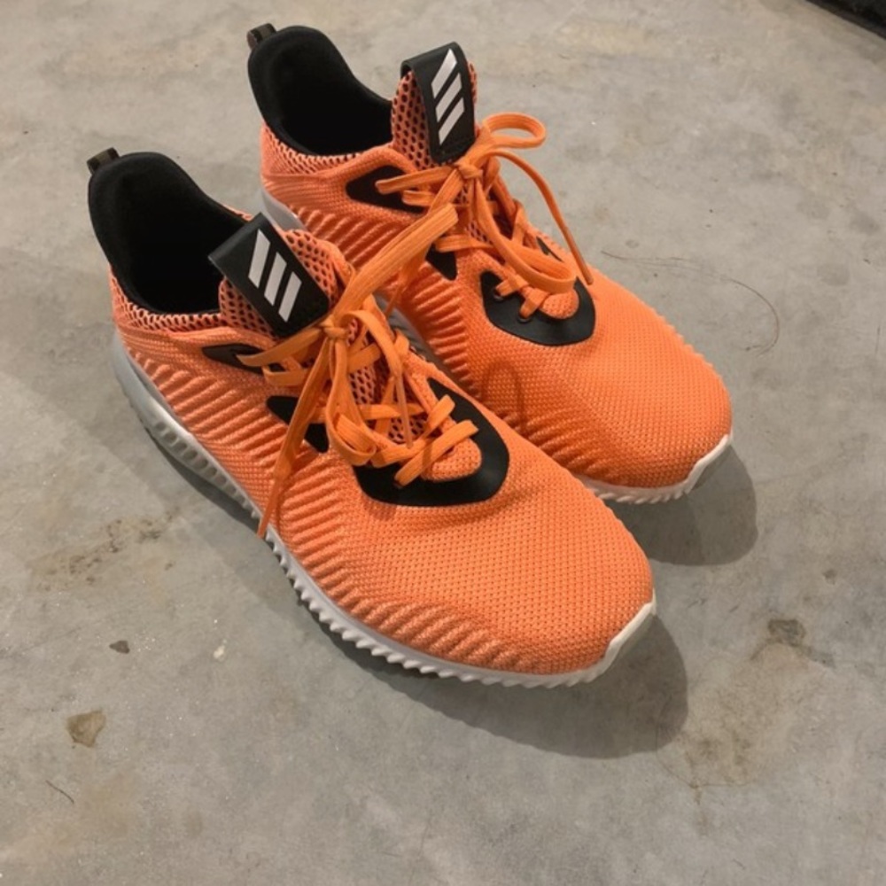 Women’s running shoes!